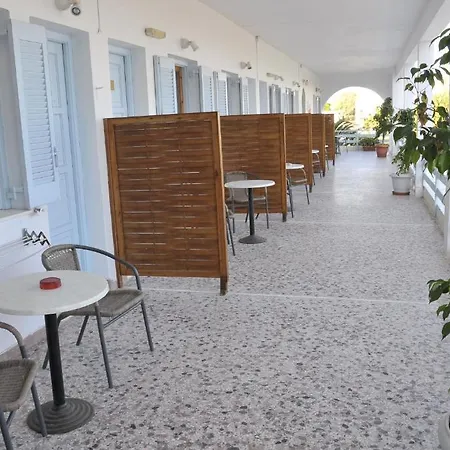 Hotel Andromache 2*